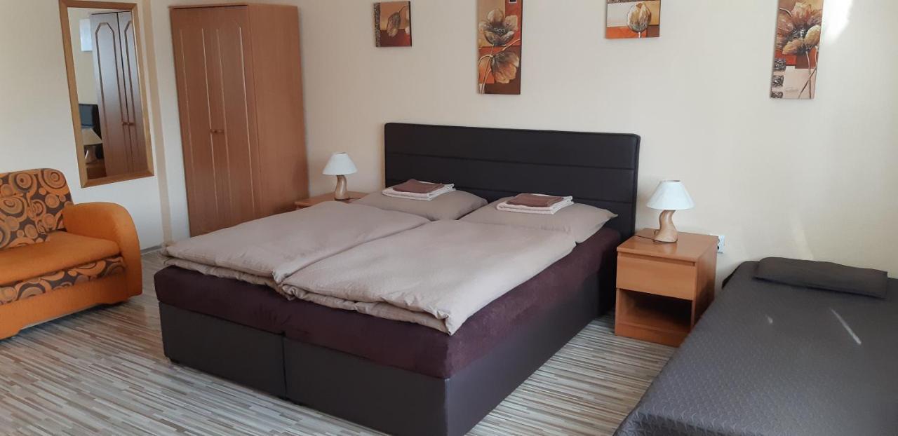 Ubytovanie V Sukromi Turčianske Teplice Esterno foto